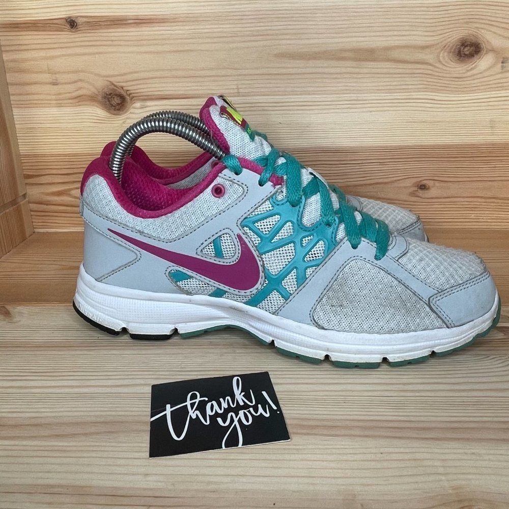 WMs Nike Relentless 2 512083-014 Athletic Shoes 9